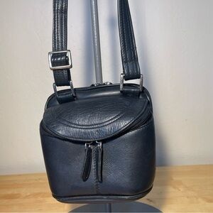 LATICO Black Leather Crossbody Messenger Camera Bag Case Organizer